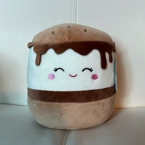 BNWT 8” Carmelita The S’more Squishmallow